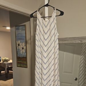 Elegant White and Blue Chevron Dress